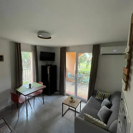 Apartment Location Suarele Lecci